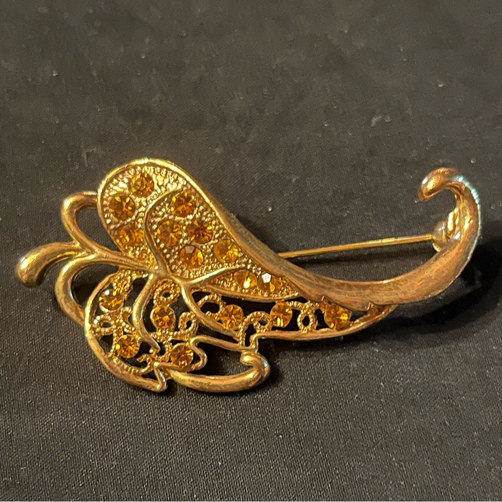 Abstract Gold Tone Leaf Brooch with Orange Rhinestones